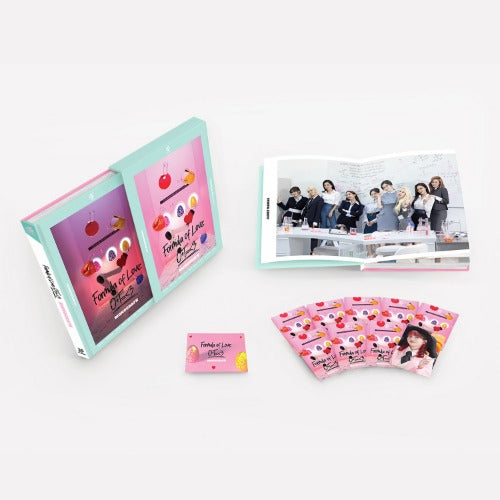 TWICE  FORMULA OF LOVE : O+T=<3 : PHOTOBOOK MONOGRAPH